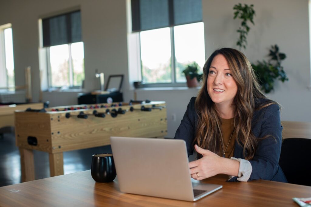 The Ultimate Guide to Effective Email Newsletters Featured Image 1 1024x683